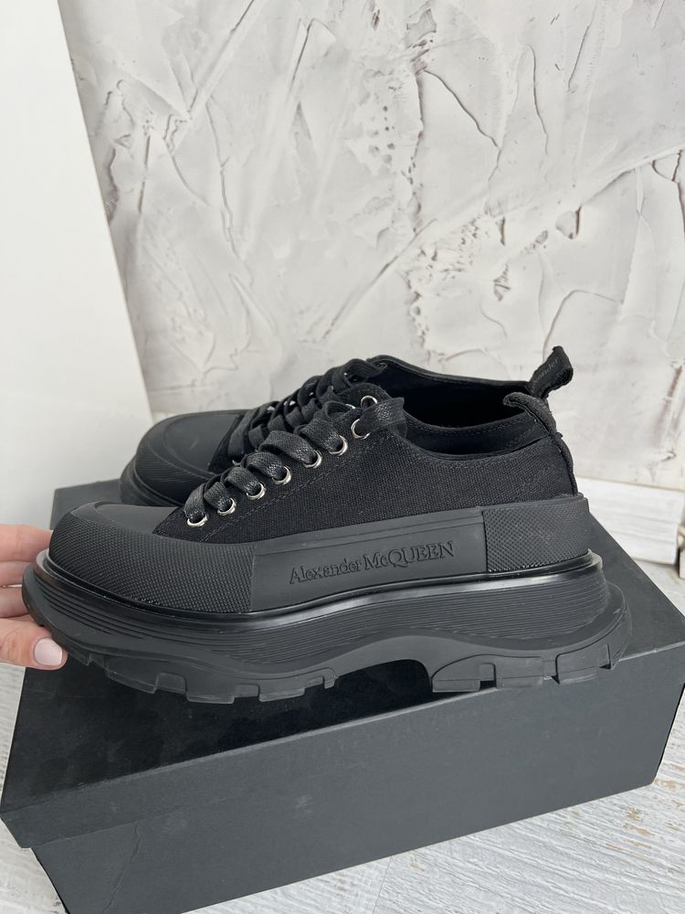 Alexander McQueen Tread slick