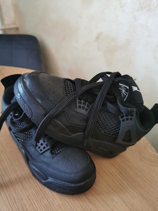 Adidasi nr 35 culoare negra