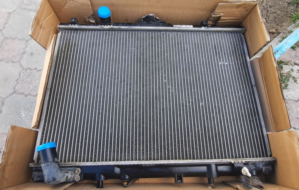 Радиатор Митсубиси Монтеро спорт