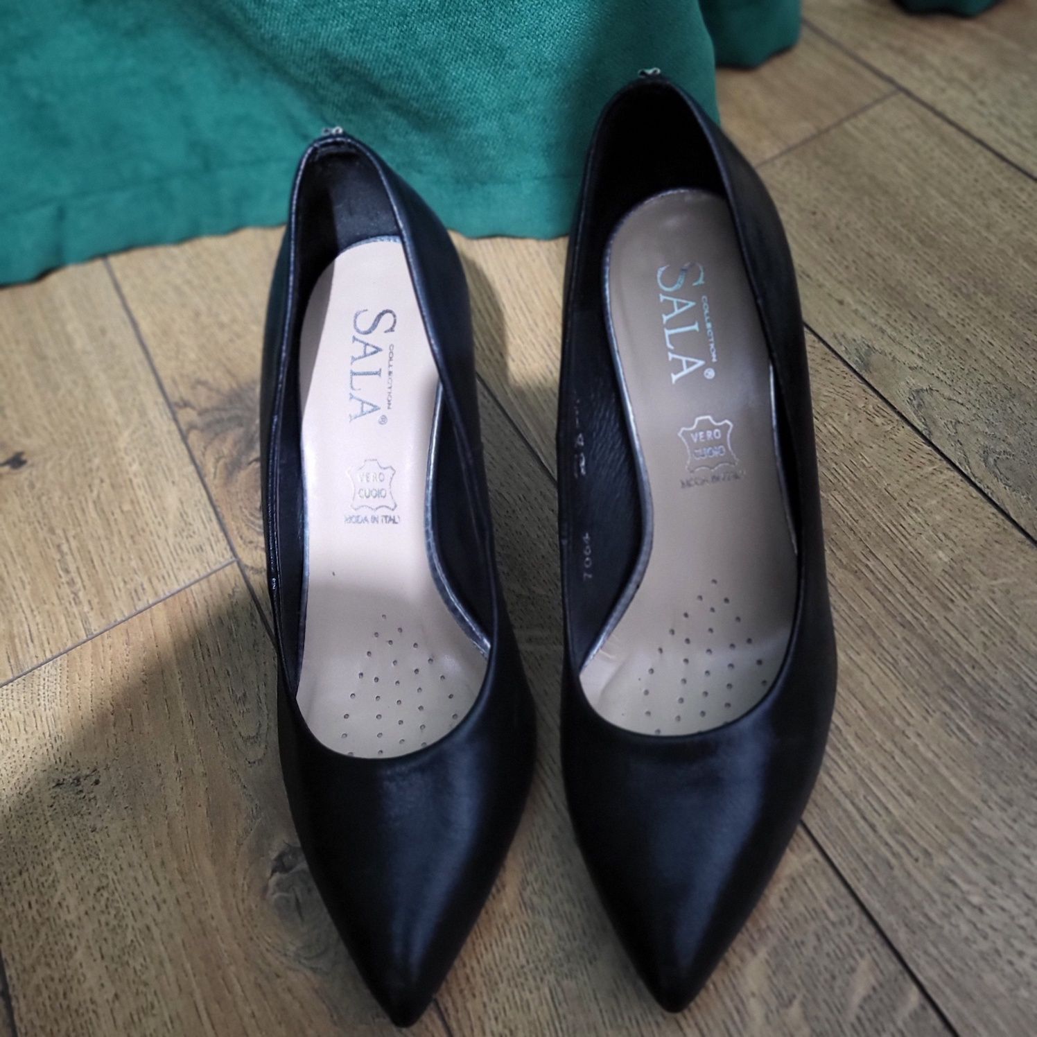 Pantofi piele negri