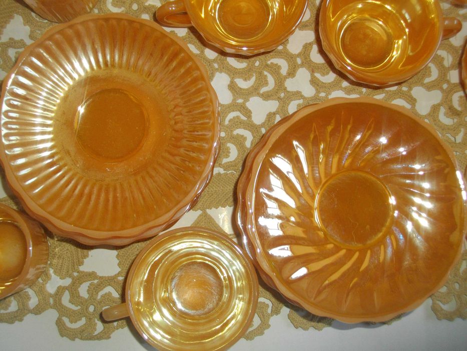 37 Части Нов Сервиз Чай Кафе Made in USA FIRE KING ANCHOR HOCKING-1940