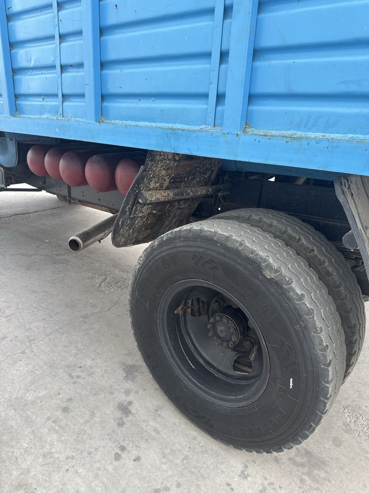 Gaz 53 srochni sotiladi