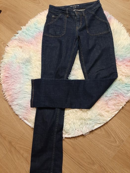 Дамски дънки и панталони