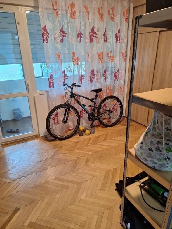 Тристаен , за продажба , ж.к. Красна Поляна 2