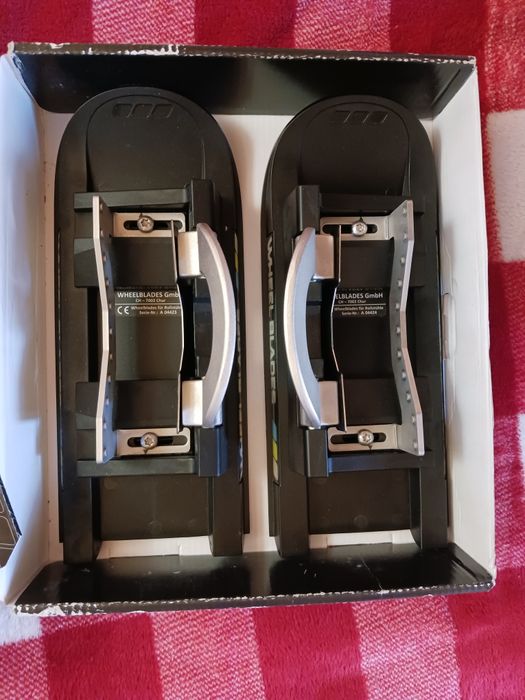 Schiuri mici Wheel Blades pt roțile din față ale scaunului cu rotile