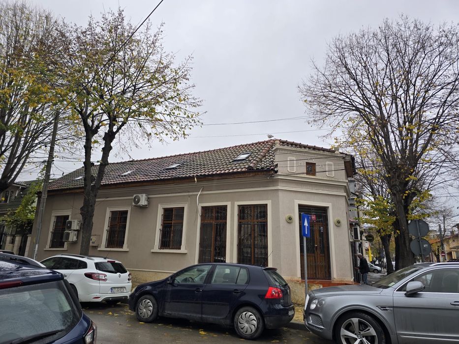 Spatiu Comercial / Birou De Inchiriat Centru Constanta