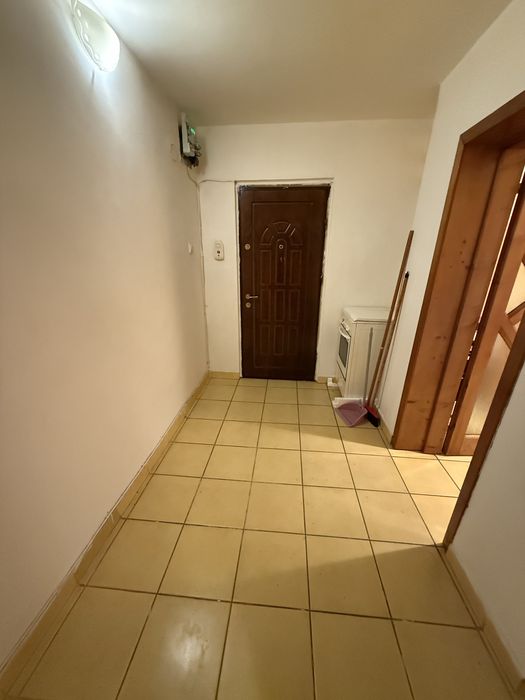 Apartament doua camere semidecomandat Rovine parter