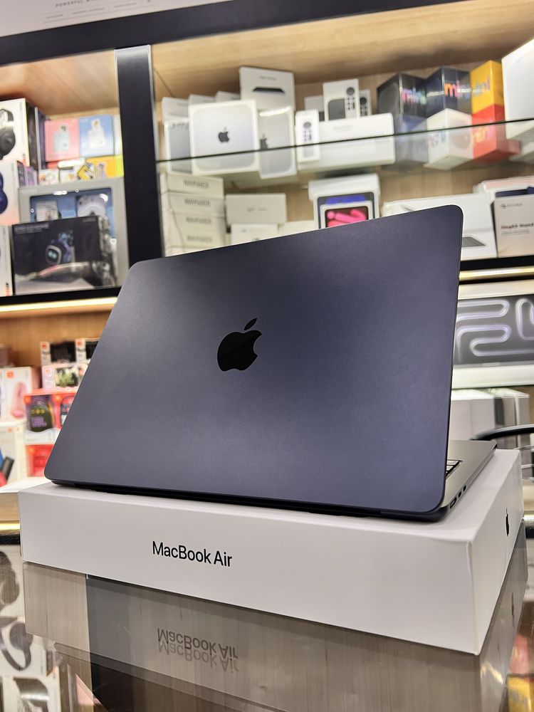 Macbook Air 13.6" M2 8/512 Midnight