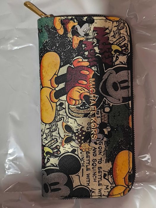 Дамско портмоне/ Michael Kors с дизайн на Mickey Mouse