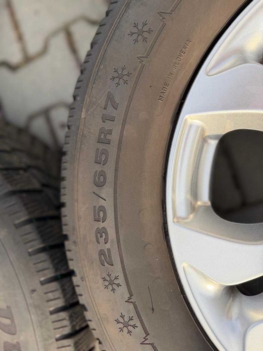 Set jante MERCEDES originale + anvelope DUNLOP iarna 235/65 R17