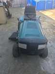 Vând tractoras gazon