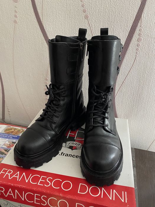 Продаю зимние сапоги