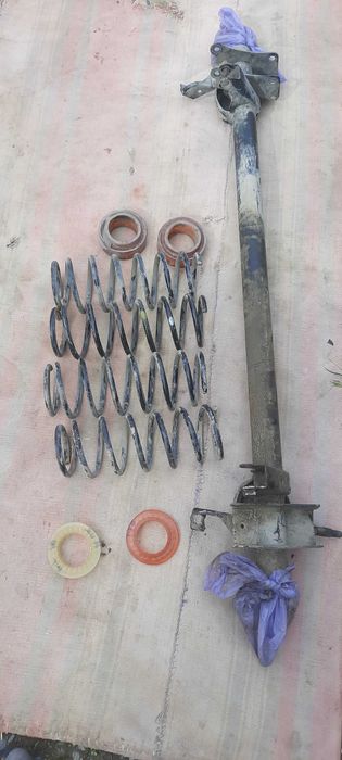 Чулок ва пружины. Чулокда озрок букулиш бор. Пружиналар деярли янги.