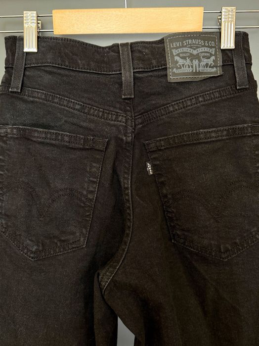 НАМАЛЕНИ! Нови дънки Levi’s high waisted mom jeans