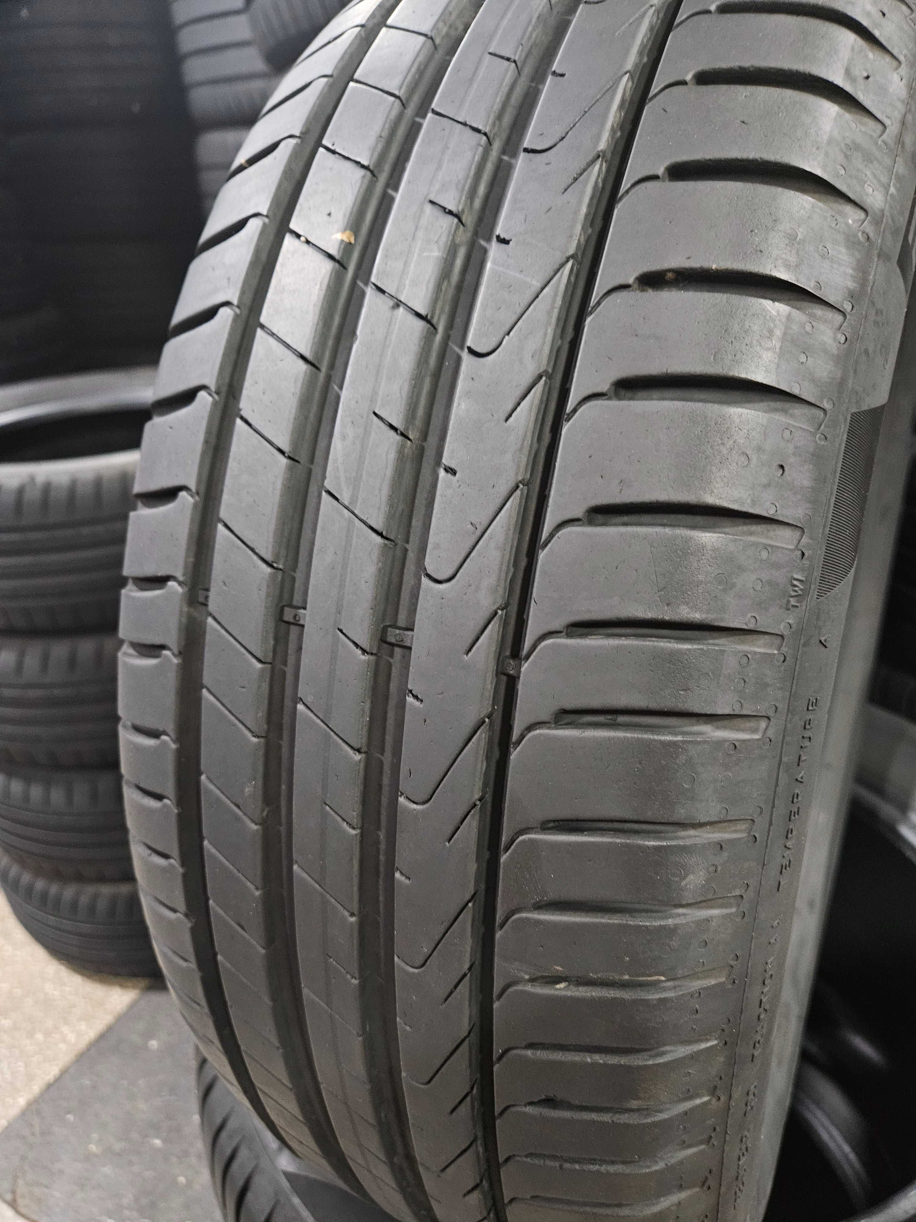 4бр 215/55/17 PIRELLI 7мм грайфер дот:20г безплатен монтаж