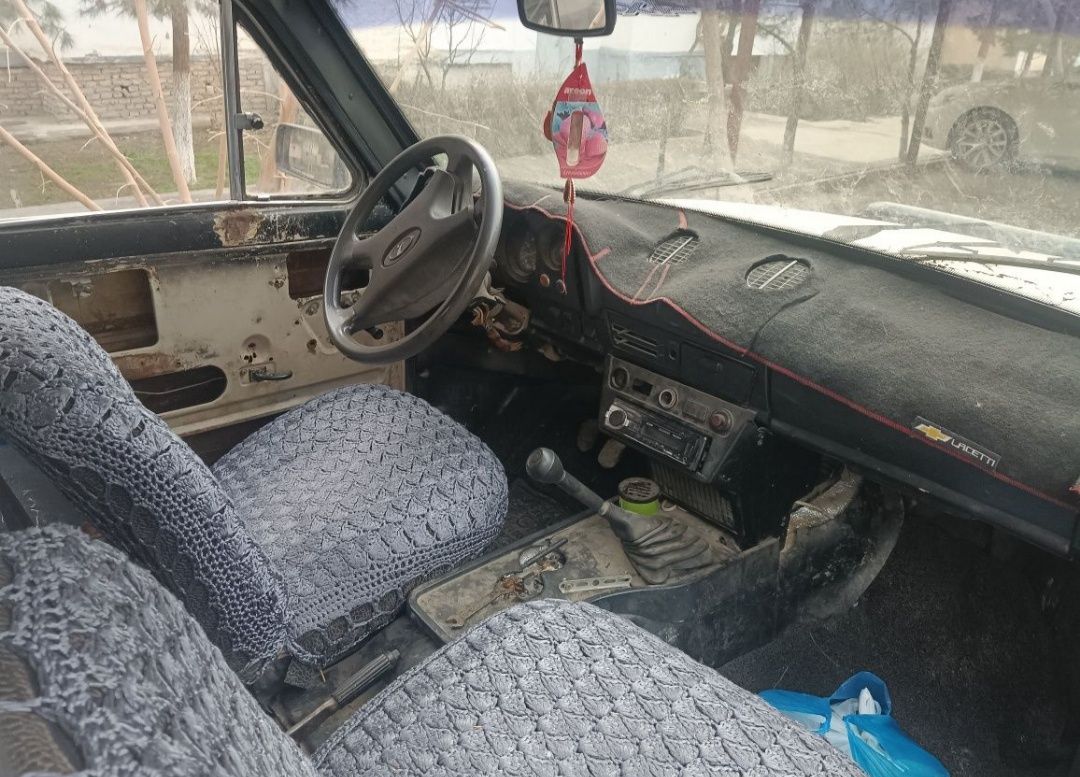 Нива сотилады йилы 1985