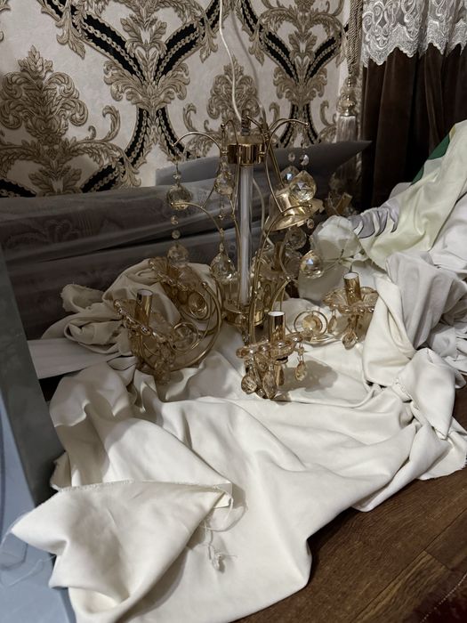 Продаетсялюстра маленькая