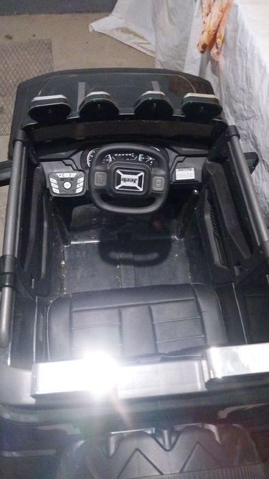 jeep aybi yoq srochno sotilad