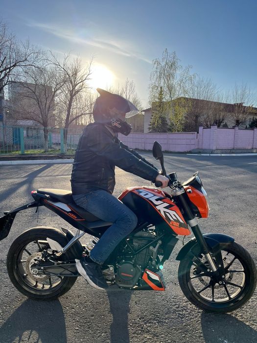 KTM Duke 200 продам или обменяю на более мощный