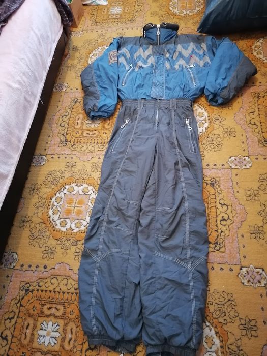 OFERTA : Salopetă ski (mărimea M)