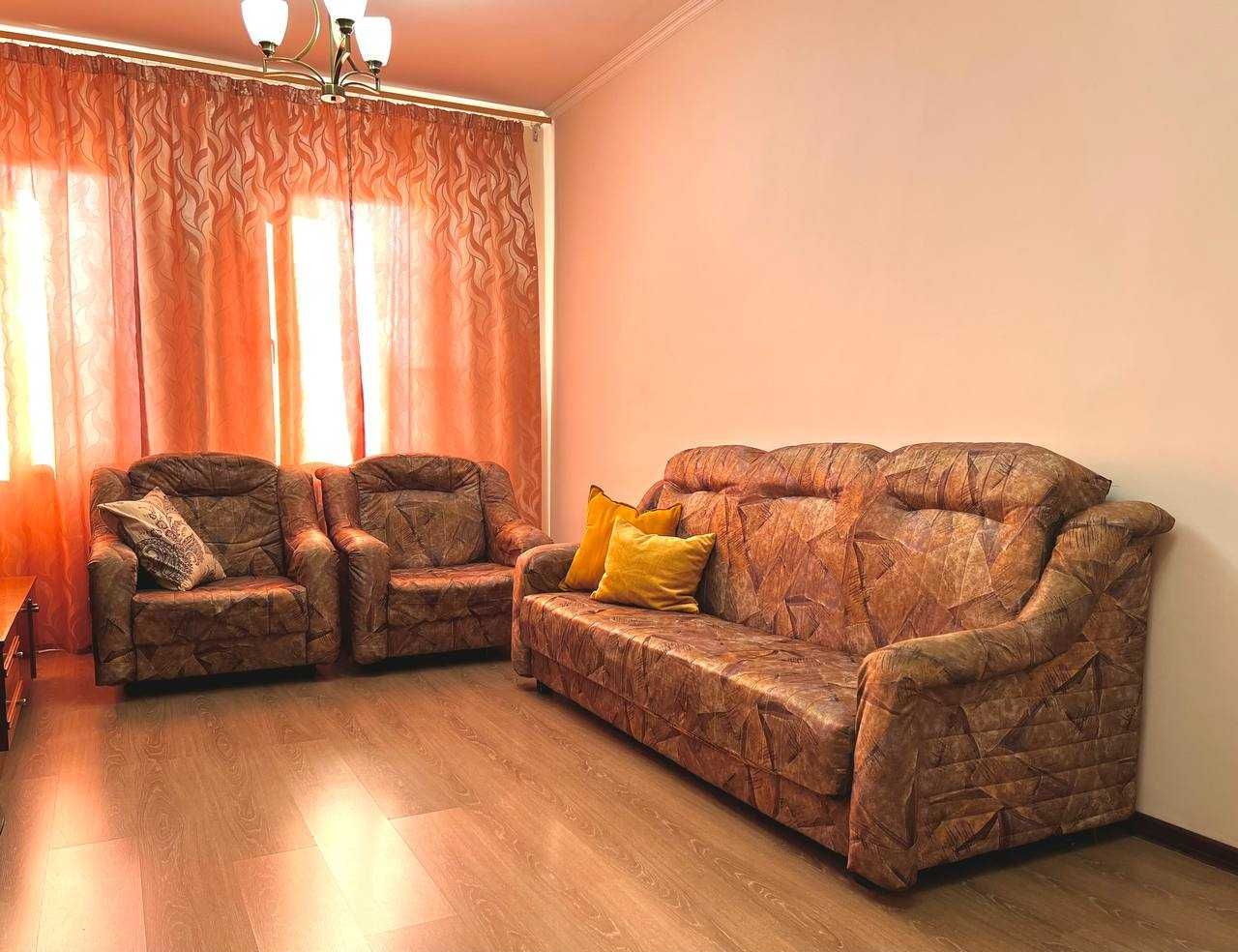 Гостевой диван с креслами