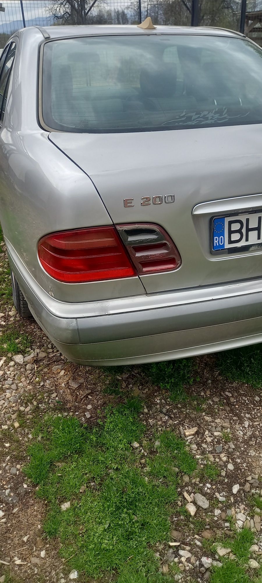 dezmembrez mercedes e class E 200 W 210 an 2001 E class