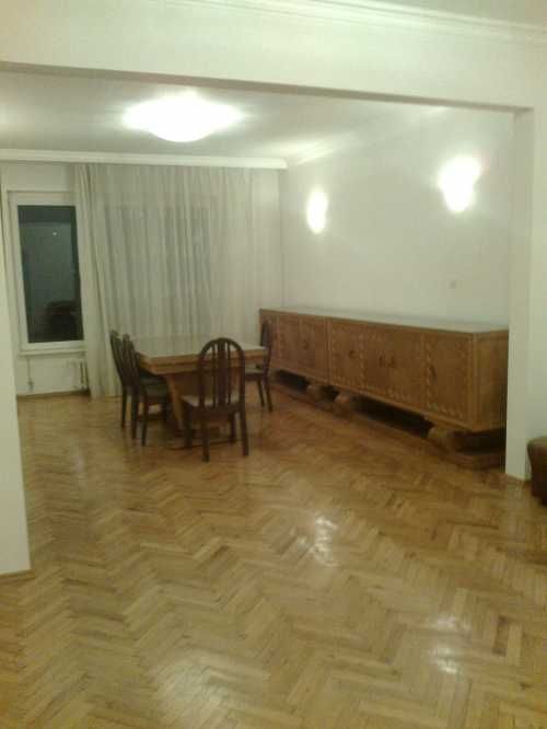 Дава се под наем Двустаен апартамент в София, Център - 97 кв.м за 348.84 € - Снимка #2