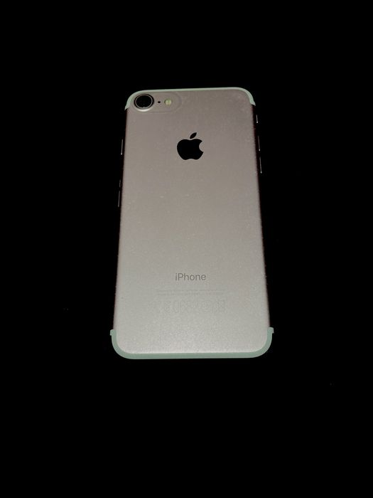 iphone 7 в идеальном  состоянии