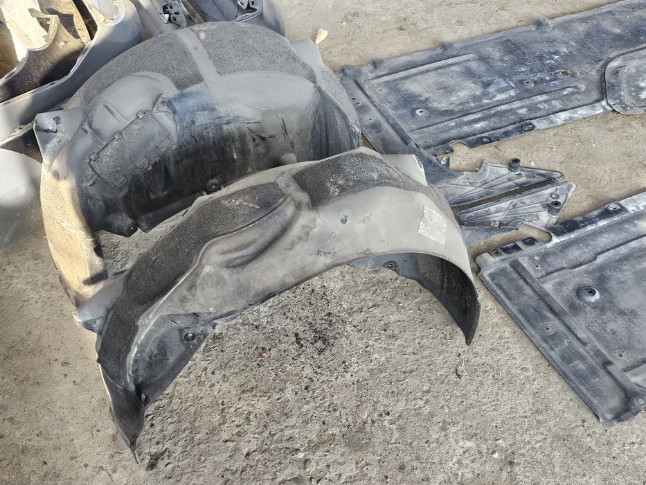 Кори под мотора подкалник подкалници бмв е60 е61 кора