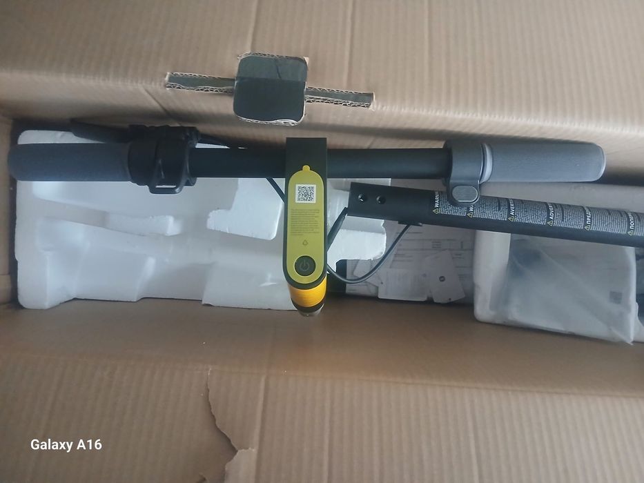 Trotineta electrica Xiaomi Scooter 4 ultra - noua, garantie 6 luni