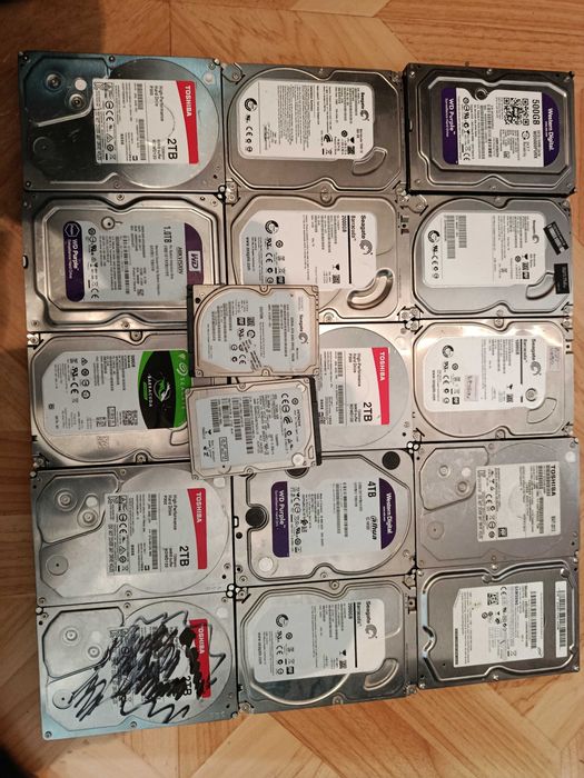 Продаю Не рабочий харды