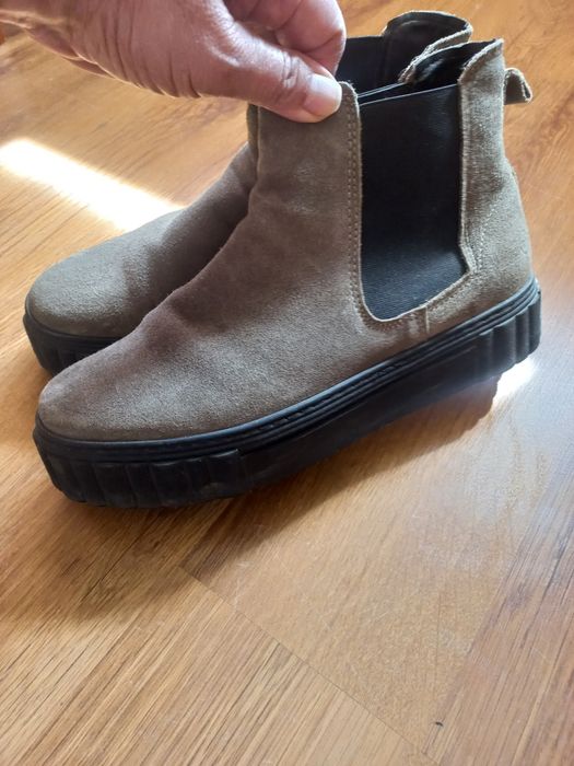 Боти Tamaris н.41,кларкове Vagabond н.40стелка 26,5см