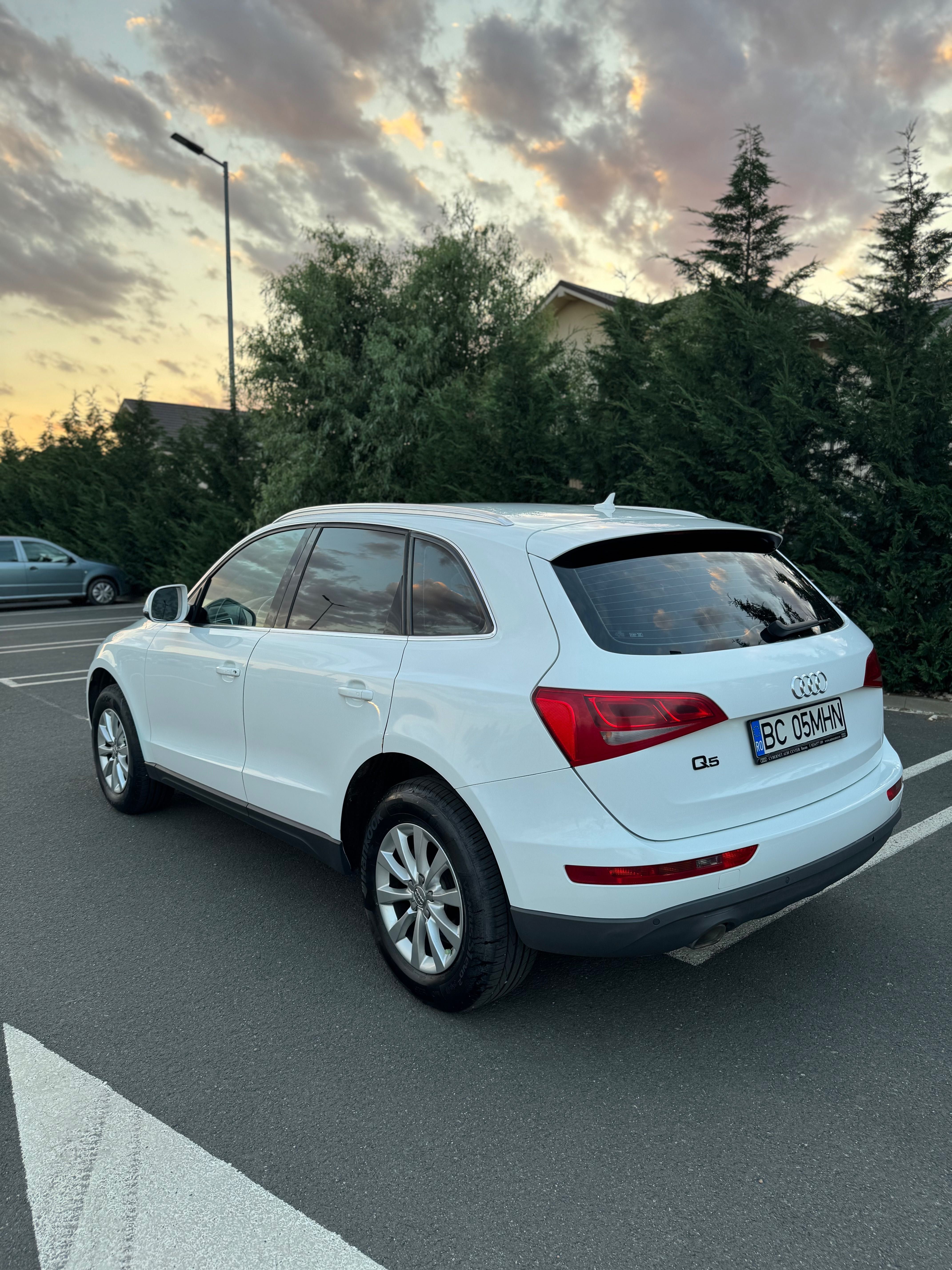 Vand Audi Q5 alb 2014 2.0 TDI 177cp Quattro-Distronic-Automat