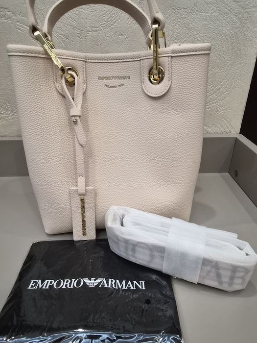 Чанта Emporio Armani - естествена кожа
