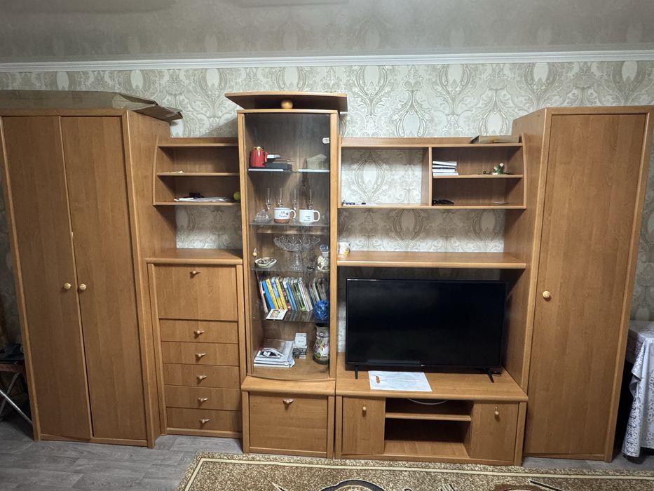 Продается стенка для гостиной