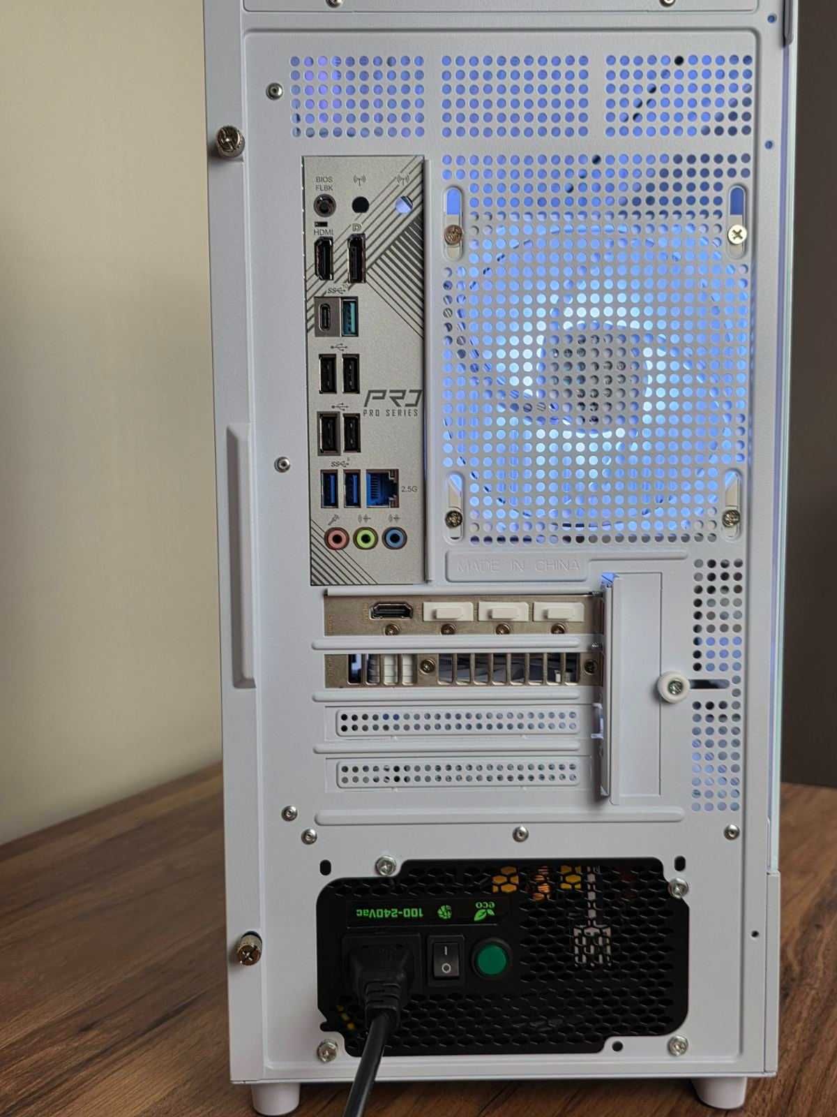 Нов / RTX 5070 / Ryzen 7 7800X3D / 32GB RAM /  1TB NVMe/ Геймърски