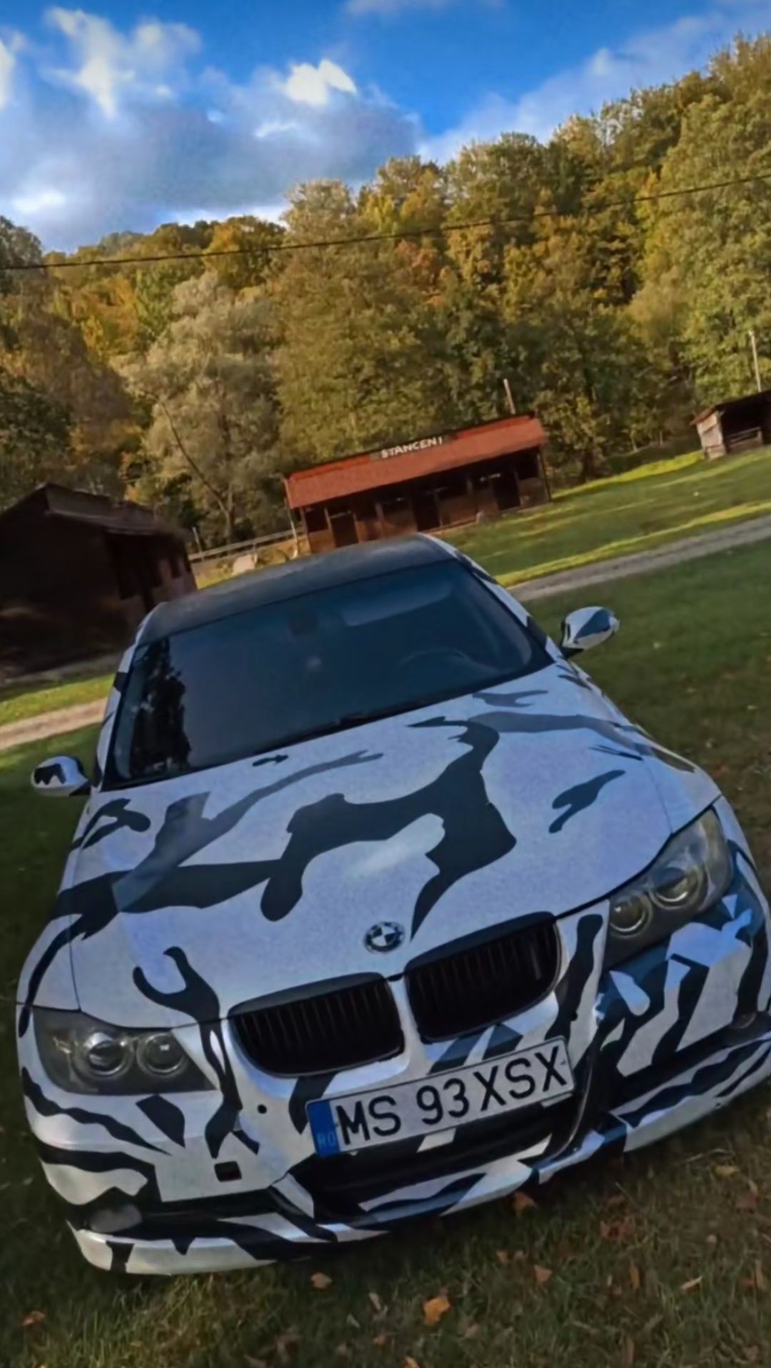 Vând BMW 320d detalii în privat