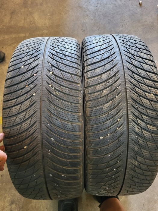 2 anvelope 225 45 R 19 Michelin iarna