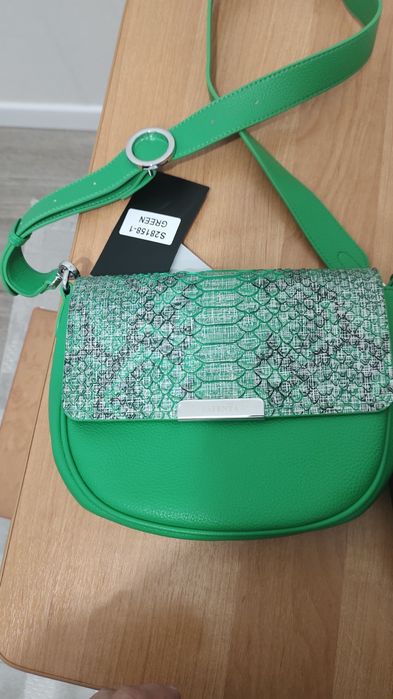 Продам кожаную сумочку