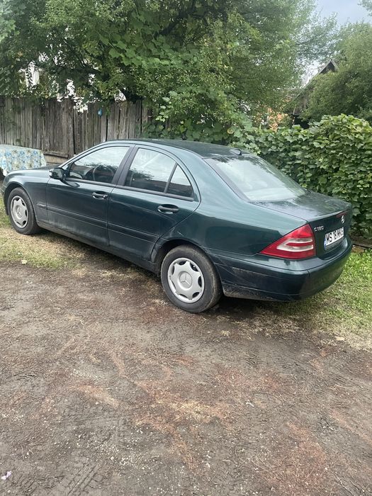Mercede C  2001 benzina totul la zi