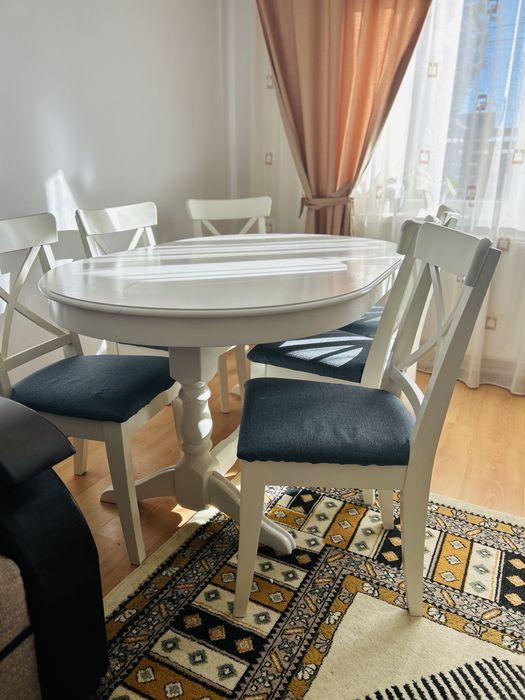 Masă din lemn masiv + 6 scaune