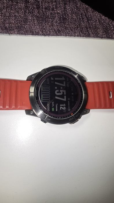 Продавам Garmin Fenix 7X solar перфектен