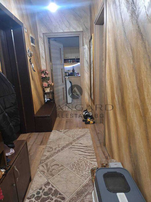 оф.22178 Тристаен обзаведен до Альоша