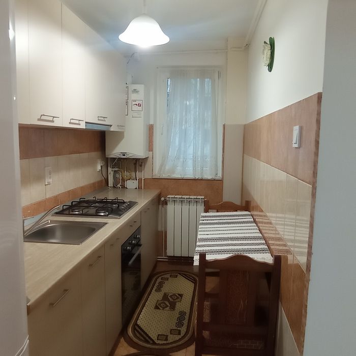 Închiriez apartament 2 cam