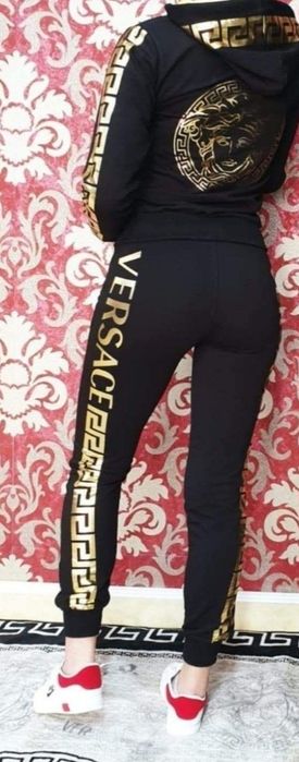 Treninguri Versace  logo auriu, diverse mărimi