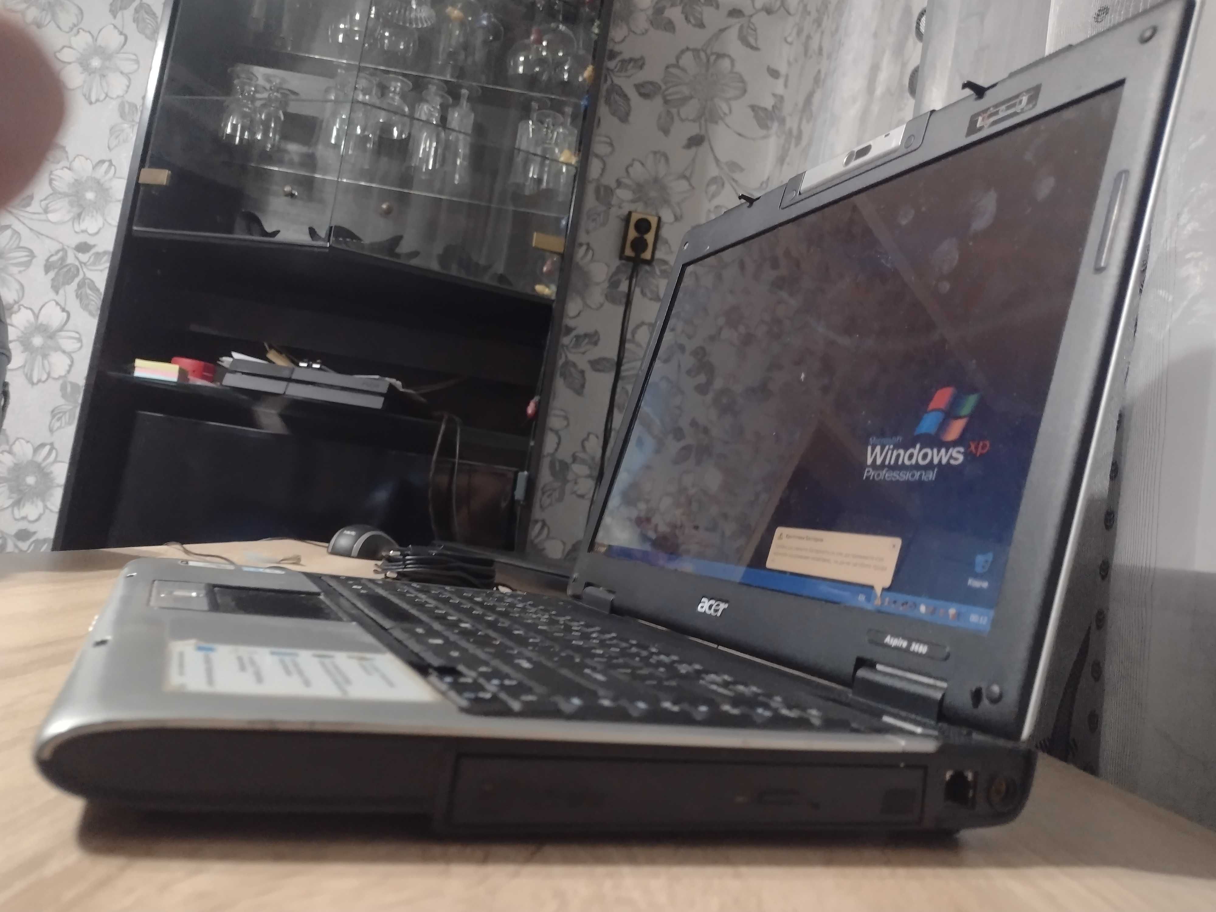 Два лаптопа за части – Asus X552E + Acer Aspire