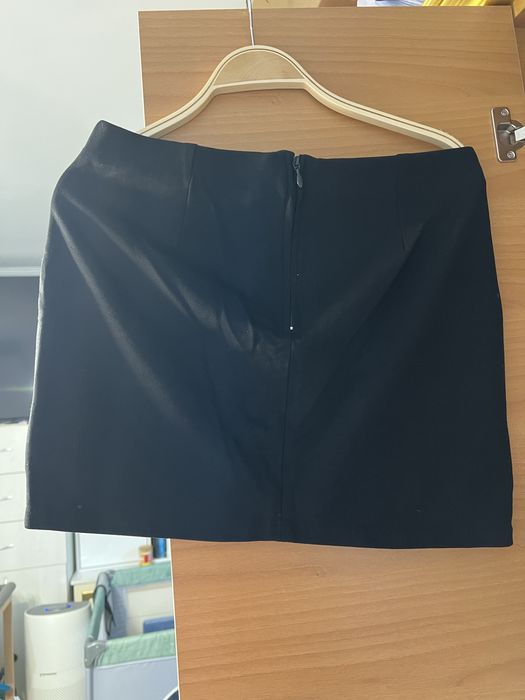 Fusta noua H&M cu ștrasuri