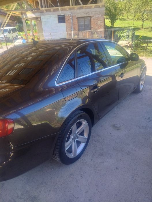 Vând audi A4 b8 20