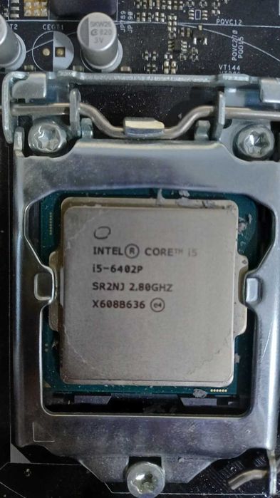 Placa de baza ASRock H170M PRO 4 + Procesor intel I5-6402P