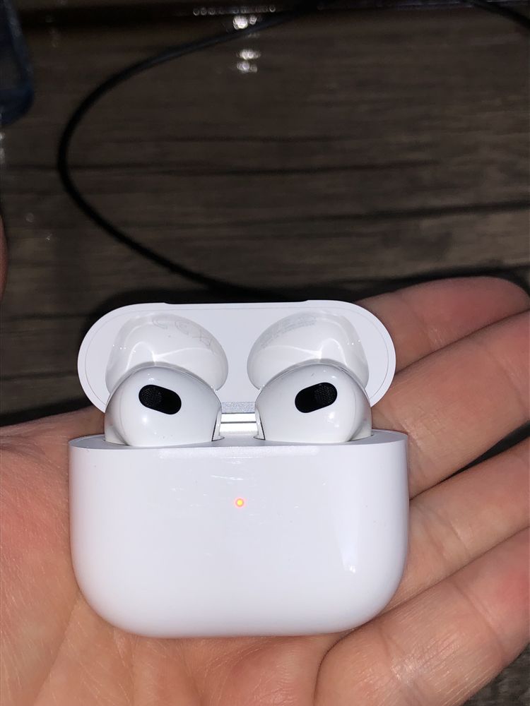 Airpods 3 сотилади 250